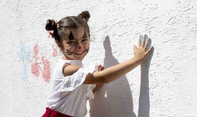 Çocuklar duvar boyama etkinliğinde buluştu