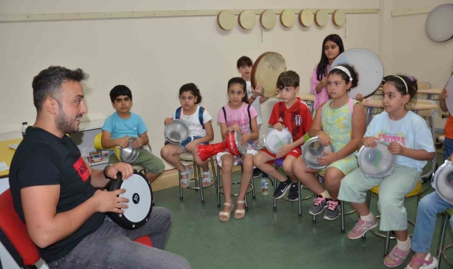 Çocuklar yaz kurslarında eğlenerek öğreniyor