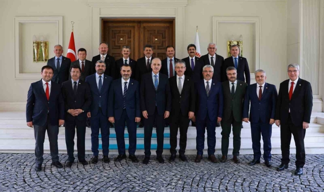 Çopuroğlu, Kurtulmuş'u ziyaret etti; yasaları görüştü