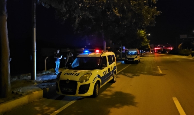 Çorum'da bir kadın caddede yürürken bıçaklandı