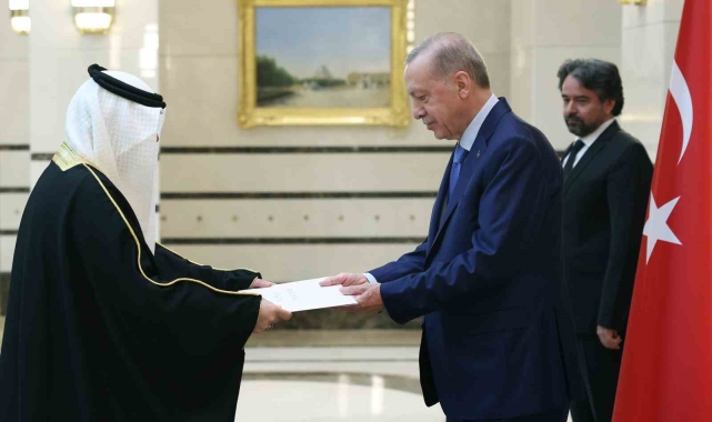 Cumhurbaşkanı Erdoğan'a dört ülkenin büyükelçisinden güven mektubu