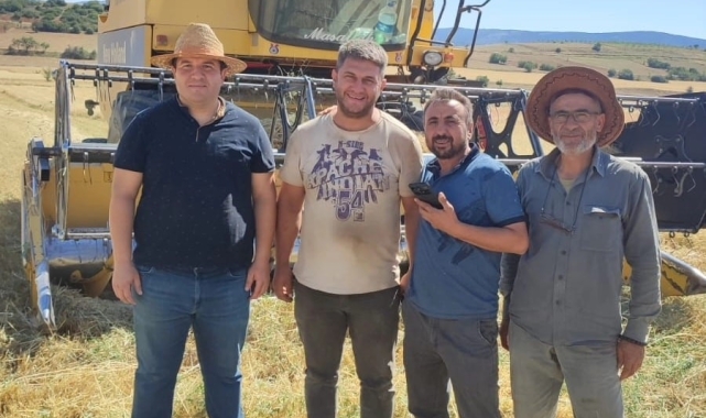 Dazkırı'da biçerdöver ve bitki sağlığı kontrolü