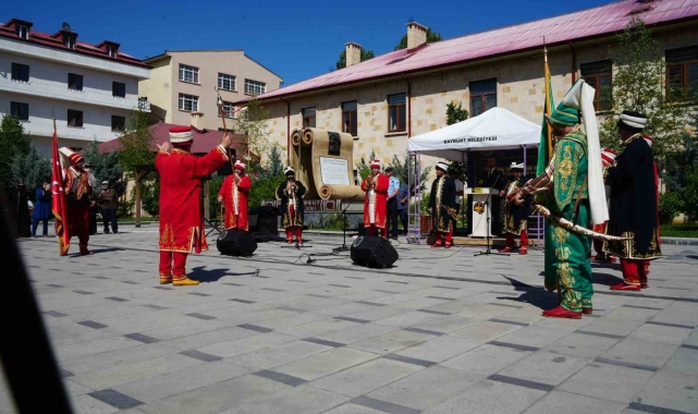 Dede Korkut 28. Uluslararası Kültür ve Sanat Şölenlerine mehteran takımı konseriyle renk kattı