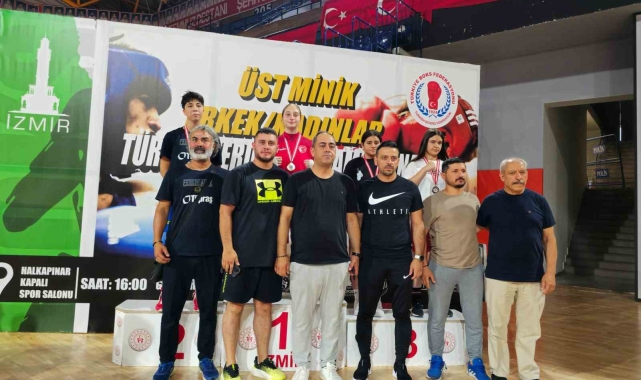 Demir yumruk Rabia, Türkiye üçüncüsü oldu