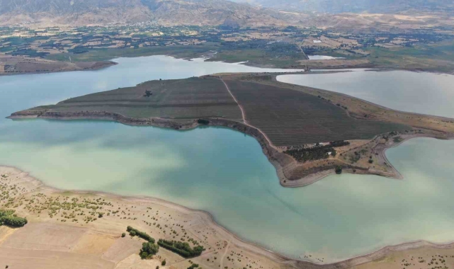 Denize kıyısı olmayan Sivas'ta Anadolu'nun en büyük adası satıldı