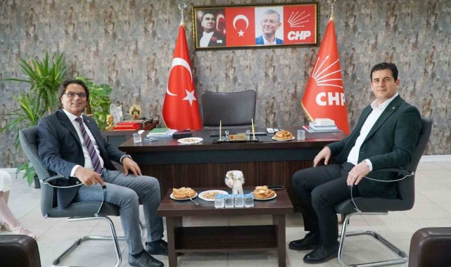 Denizli'de AK Parti'den CHP'ye iadei ziyaret