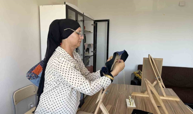 Depremzede kadınlar, Osmanlı sanatını günümüze uyarlayarak gelecek nesillere aktarıyor