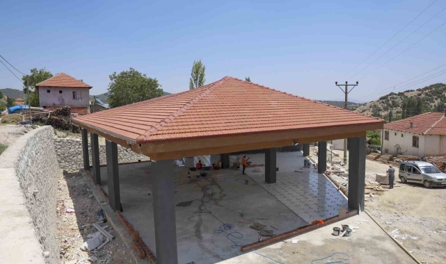 Dereköy'de çok amaçlı salon inşaatında sona gelindi
