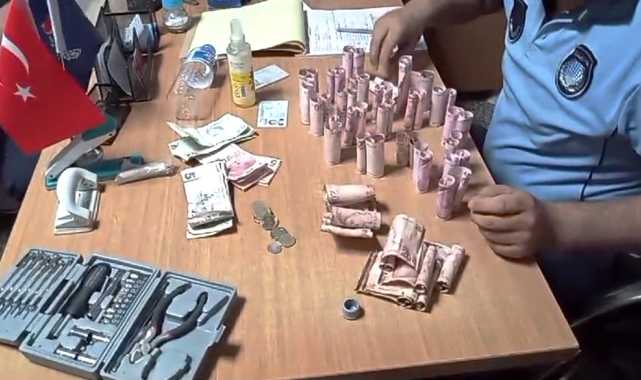 Dilencinin bastonundan 7 bin lira çıktı