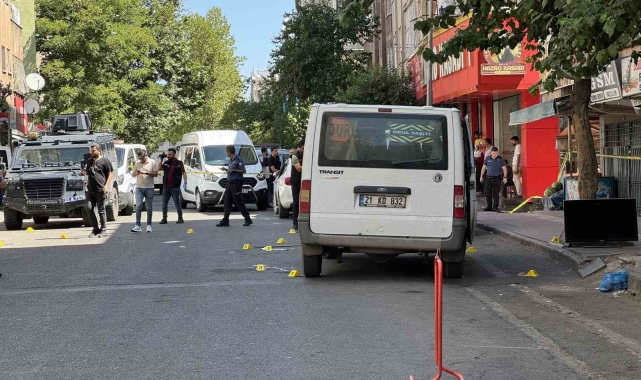 Diyarbakır'da akraba iki aile arasında kavga: 1 ölü, 6 yaralı