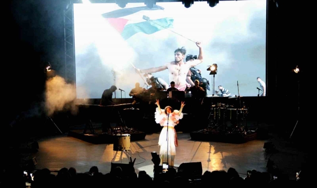 Dünya Barışının simge ismi Mathlouthi, Bursa Festivali'nde