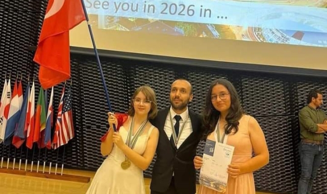'Dünya Klavye Şampiyonası'ndan madalyalar ile döndüler