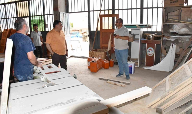 Emet Belediye Başkanı Koca, çeşitli birimlerin çalışmalarını yerinde inceledi