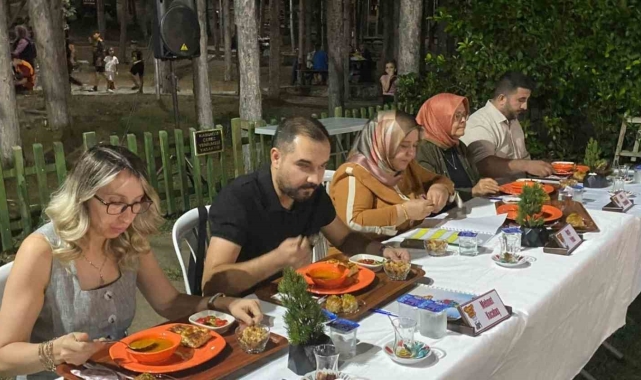 &#039;En lezzetli tarhana çorbası&#039; için yarıştılar