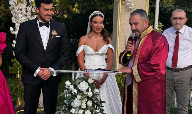 Ertuğrul Başkan çiftlerin mutluluğuna ortak oluyor