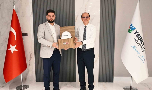 Esen: "Zorlukları el birliği ile aşmalıyız"