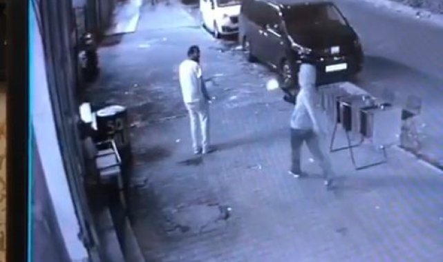 Esenyurt'ta eli sargılı şahıs dükkanlara kurşun yağdırdı