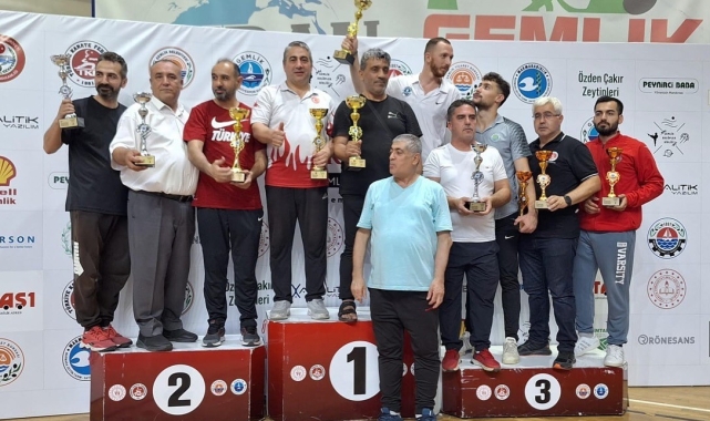 Eskişehirli sporcular Bursa'da yapılan turnuvada Genel Klasman'da 2. Oldu