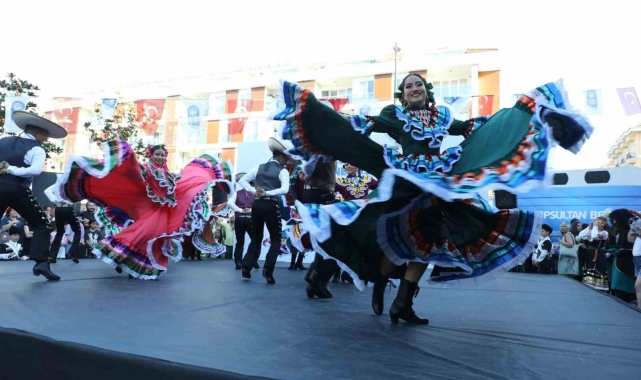 Eyüpsultan'da Uluslararası Halk Dansları Festivali