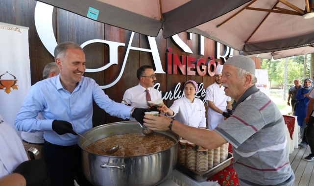 Gastro İnegöl mutfağından aşure ikramı