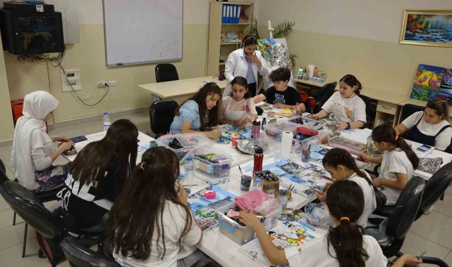 Gaziantep'te geleceğin ressamları yetişiyor