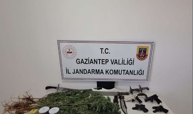 Gaziantep'te silah kaçakçılığı ve uyuşturucu operasyonu: 6 gözaltı