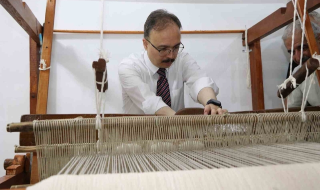 Geleneksel Siirt Battaniyesi Dokumacılığı Atölyesi açıldı