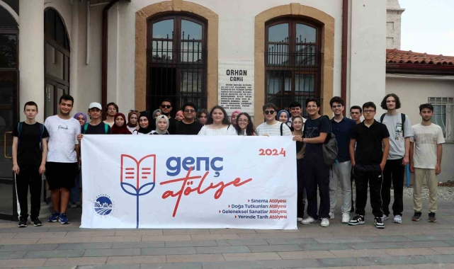 Gençler 'Yerinde Tarih Atölyesi' ile şehrin tarihi miraslarını yakından tanıyorlar