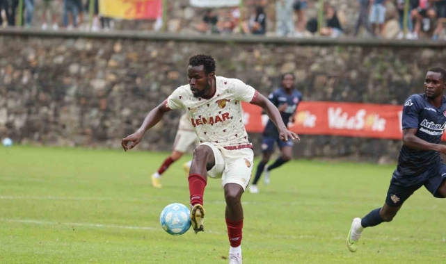 Göztepe'de Mame Diouf'la yollar ayrıldı