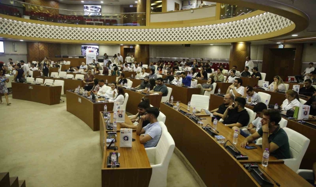 Güneş Okulu Projesi'nde gençlere sektör tanıtıldı