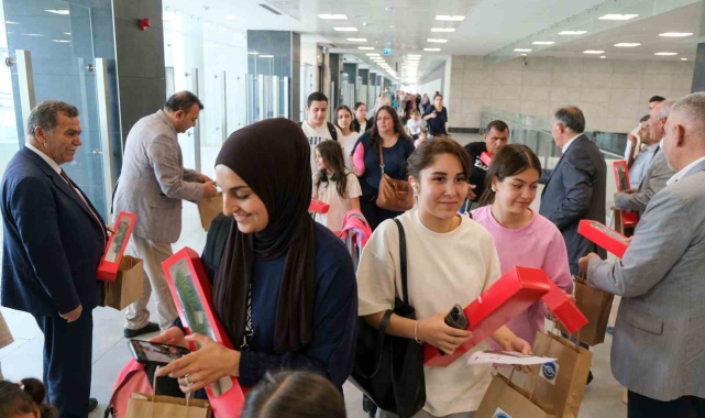 Gurbetçiler çiçeklerle karşılandı