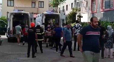 Halatı kopan iskeleden düşen 2 işçi yaralandı