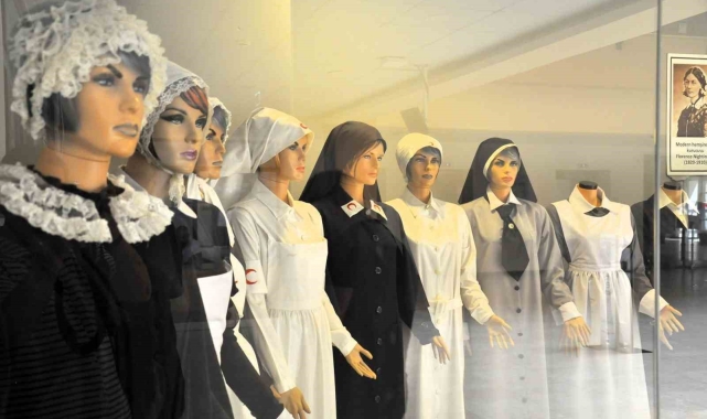 Hemşirelik mesleğinin köklerini tanıtan tarihi koleksiyon