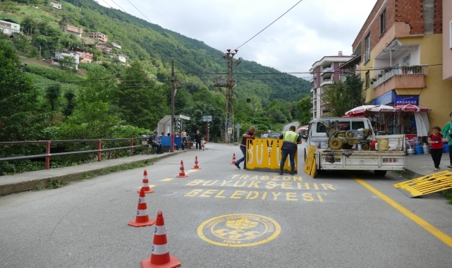 Hıdırnebi Yaylası yolunda sise karşı sarı çizgili önlem