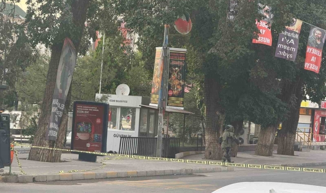 Iğdır'da şüpheli çantalar fünye ile patlatıldı