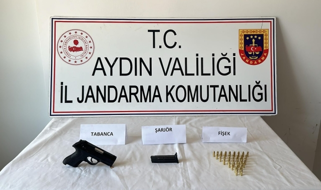 İncirliova'da ruhsatsız silah ele geçirildi