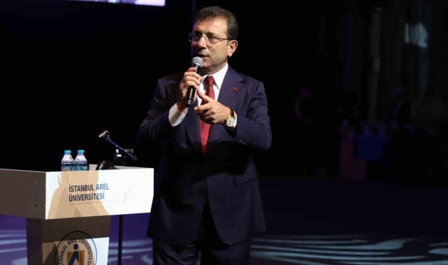 İstanbul Arel Üniversitesi'nde mezuniyet coşkusu