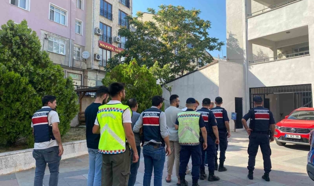 İstanbul ve Tekirdağ'da göçmen kaçakçılarına darbe