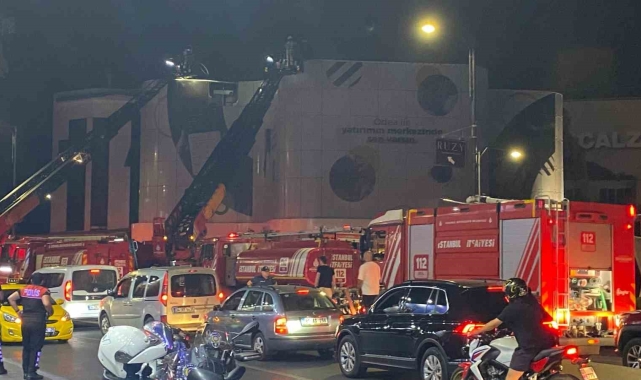 İstanbul'da Odeabank'ta korkutan yangın: ATM'de başlayan yangın diğer katlara sıçradı