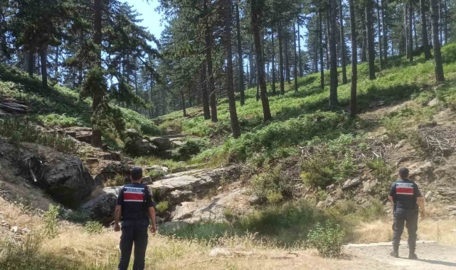 Jandarma devriyesi göz açtırmıyor