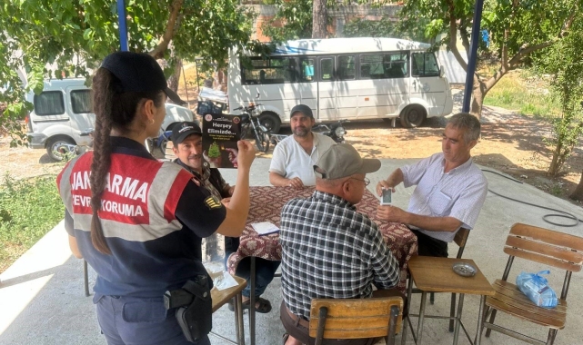 Jandarma yangınlara dikkat çekti, vatandaşları bilgilendirdi