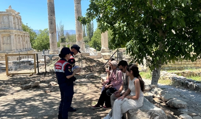 Jandarmadan antik kentte orman yangını bilgilendirmesi