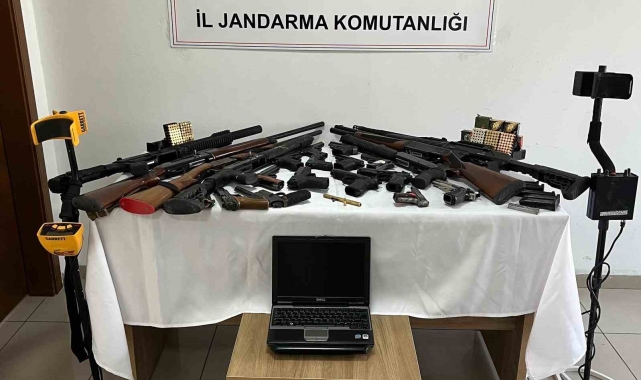 Jandarmadan kaçak silah tamir atölyesine baskın, 22 ruhsatsız silah ele geçirildi