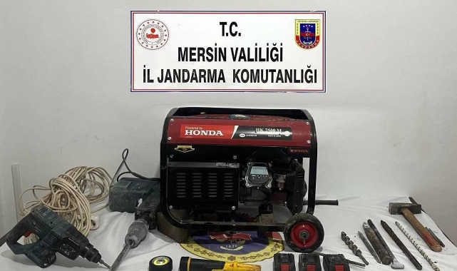 Kaçak kazı yapan 5 şüpheli suçüstü yakalandı
