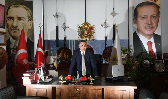 Kadir Canpolat: "Teröre diz çökmüş Dünya, Osmanlı'ya muhtaçtır"