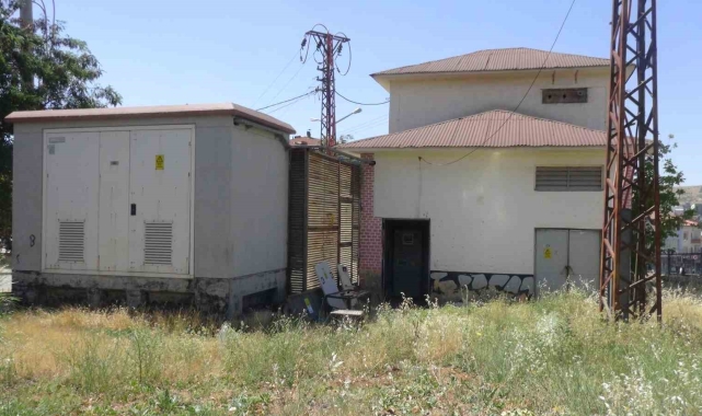 Kahramanmaraş Afşin'de trafo merkezine zarar verip, ilçeyi elektriksiz bıraktılar