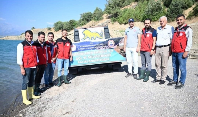 Kahramanmaraş'ta 916 bin adet yavru sazan balığı doğal ortamına kavuştu