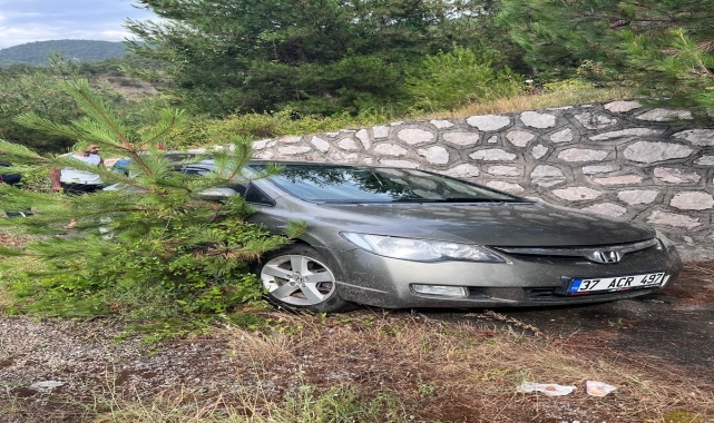 Karabük'te istinat duvarına çarpan otomobildeki 3 kişi yaralandı