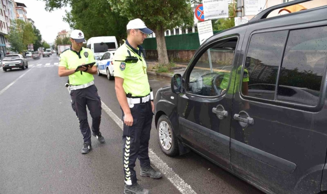 Kars'ta asayiş uygulamaları sürüyor