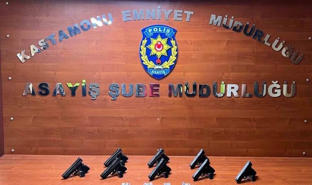 Kastamonu'da 8 adet ruhsatsız tabanca ele geçirildi: 2 gözaltı